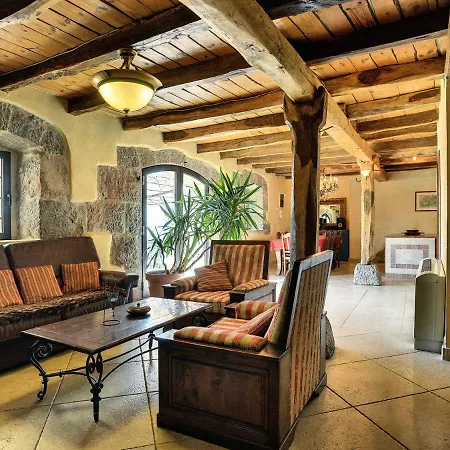 Villa Ana
